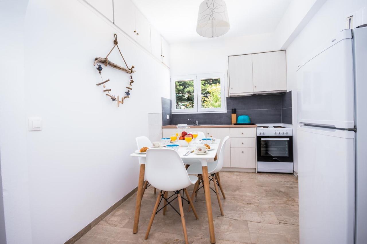 Irini Apartments And Studios Agios Gordios  Esterno foto