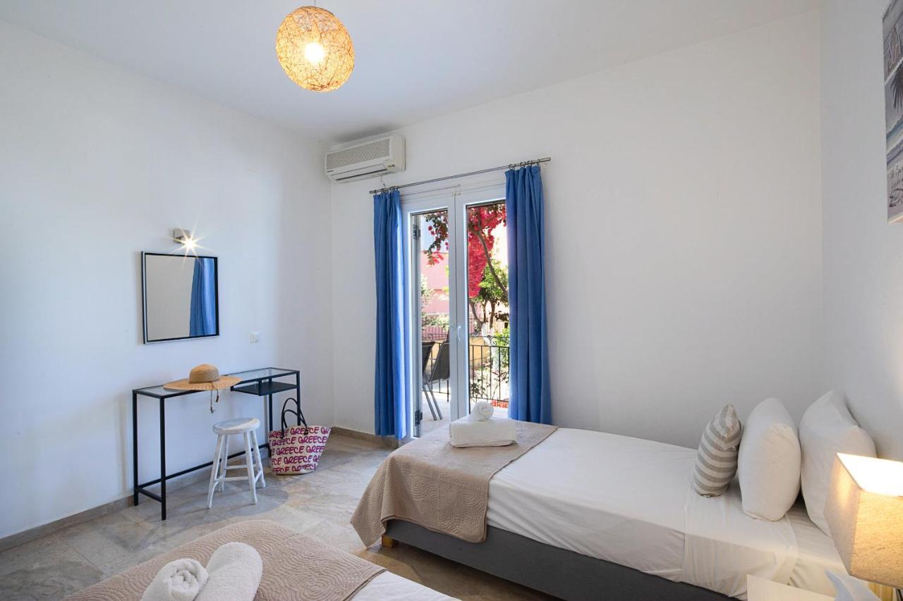 Irini Apartments And Studios Agios Gordios  Esterno foto